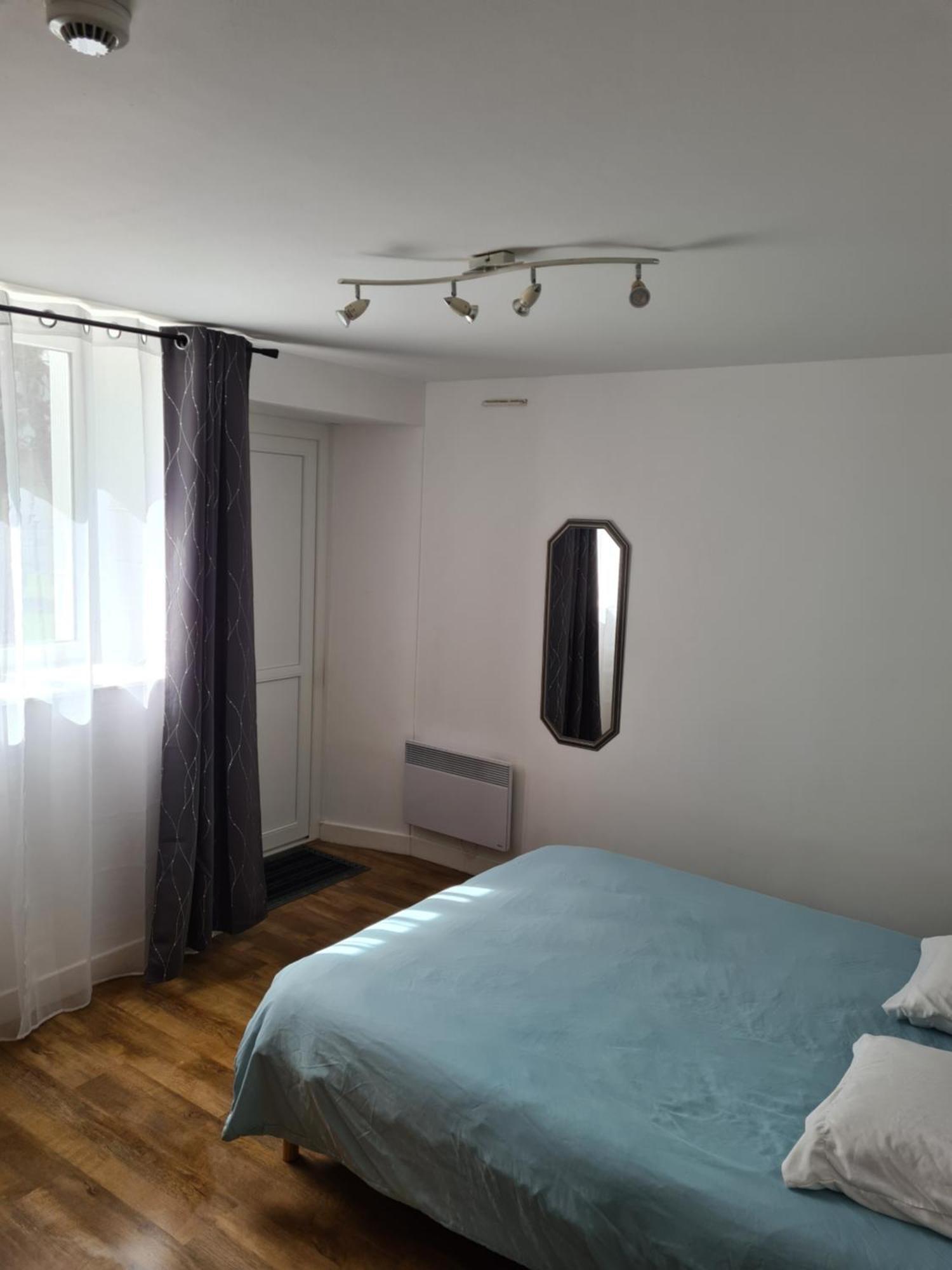 Hotel Saint Julien Aux Bois Экстерьер фото