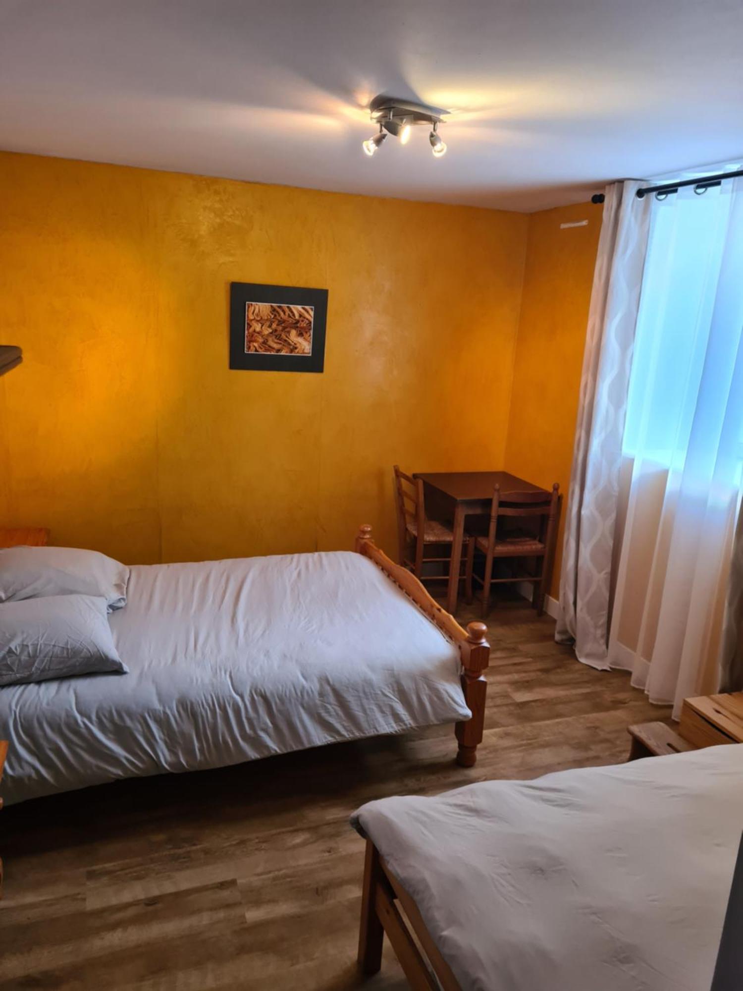 Hotel Saint Julien Aux Bois Номер фото